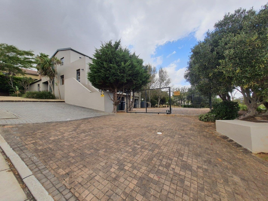 To Let 3 Bedroom Property for Rent in Oude Westhof Western Cape